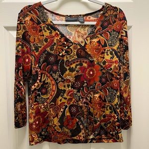 Good clothes classic Multicolor Paisley V-neck 3/4 Sleeve Shirt